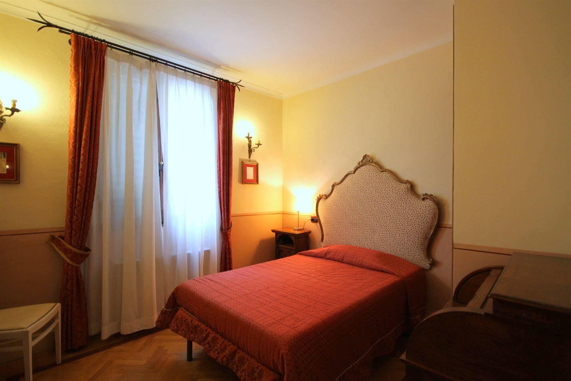 フィレンツェ Villino Il Magnifico Bed & Breakfast エクステリア 写真